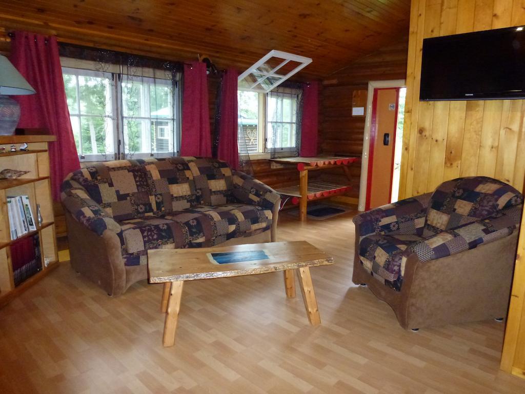 Domaine Le Bostonnais - Le Village En Bois Rond La Tuque Room photo